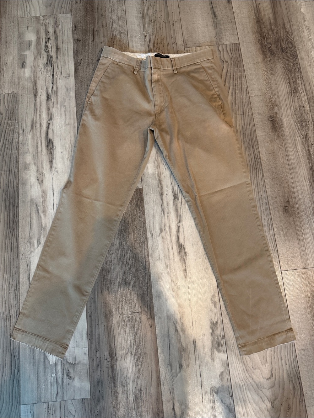 Men's Classic Khaki Chino Pants - Neutral Tan